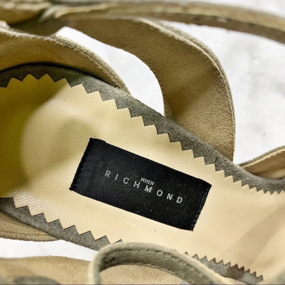 John Richmond NWOT Suede T-Strap Taupe Gray Stilettos Pumps Heels IT40/US10